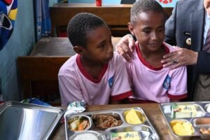 Menguatkan Masa Depan Papua melalui Program Makan Bergizi Gratis