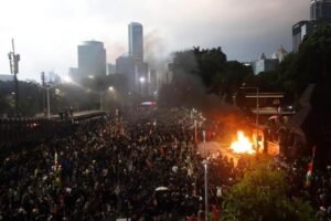 Percaya Proses Hukum, Saatnya Masyarakat Akhiri Demonstrasi Anarkis