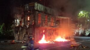 MUI Ajak Masyarakat Sampaikan Aspirasi Tertib, Sudahi Demo Anarkis