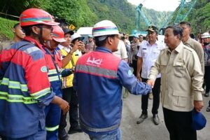 Presiden Prabowo Pastikan Pemulihan Infrastruktur Lembah Anai Berjalan Cepat dan Terkontrol