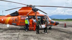 Pemerintah Terus Kirim Bantuan Logistik via Helikopter untuk Warga Terdampak Banjir Sumatra