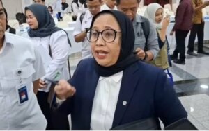 Pemerintah Tegaskan Gubernur hingga Lurah Berwenang Awasi Dapur MBG
