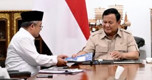 Prabowo dan Upaya Memuliakan Guru Indonesia