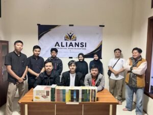 Pemuda yang Membaca, Meneliti, dan Berdiskusi adalah Modal Demokrasi Dewasa