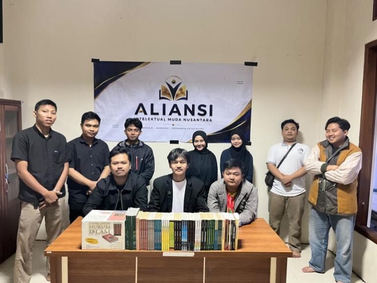 Pemuda yang Membaca, Meneliti, dan Berdiskusi adalah Modal Demokrasi Dewasa