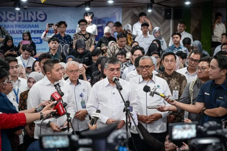 Magang Nasional Membuka Jalan Lulusan Baru Masuk Dunia Kerja
