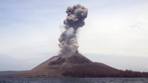 Mitigasi Erupsi Harus Berbasis Data, Bukan Ketakutan dan Informasi Liar